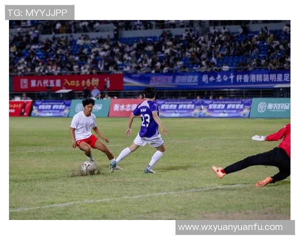 足球明星家人温馨进场瞬间大揭秘精彩瞬间尽在眼前让我们一起感受他们的支持与爱