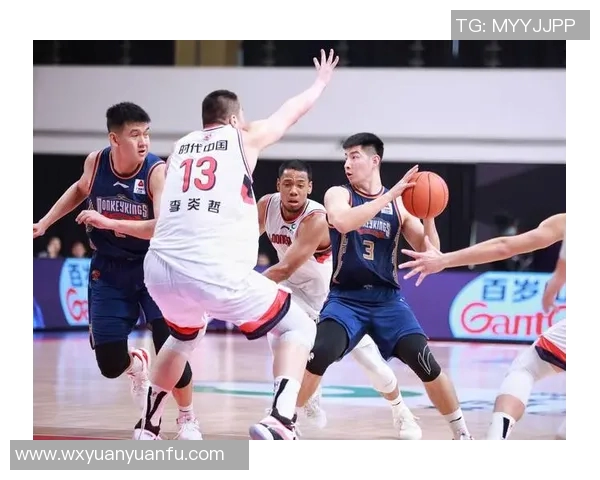 南京篮球队在全国锦标赛积分榜上以53分稳居第一位置，表现抢眼