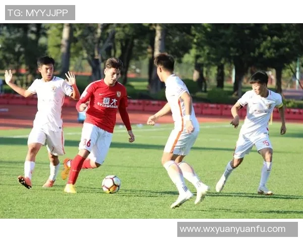 钓鱼与足球的完美结合揭秘那些热爱钓鱼的足球明星们的休闲生活 钓鱼与足球的完美结合揭秘那些热爱钓鱼的足球明星们的休闲生活